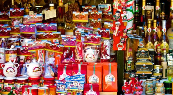 Zastanawiasz się, co przywieźć z Budapesztu? Papryka, gulasz, słodkości i piękne pamiątki czekają!