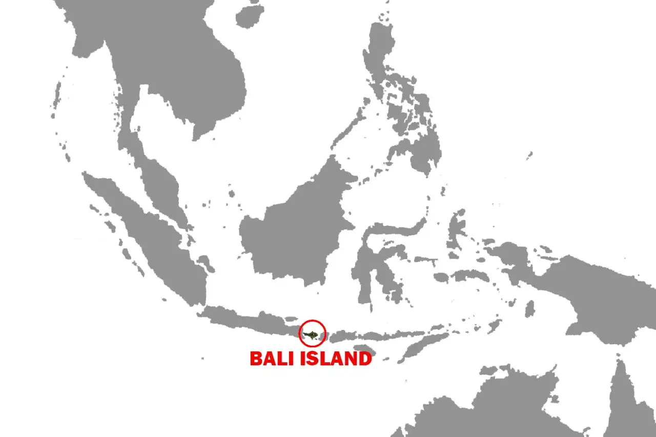 Mapa Indonezji z zaznaczoną wyspą Bali. Gdzie znajduje się Bali? Na południe od równika, między Sumatrą a Jawą.